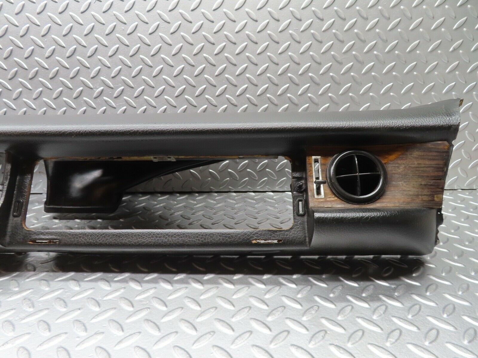 20986 Mercedes-Benz W114 250CE Coupe Dashboard Black LHD