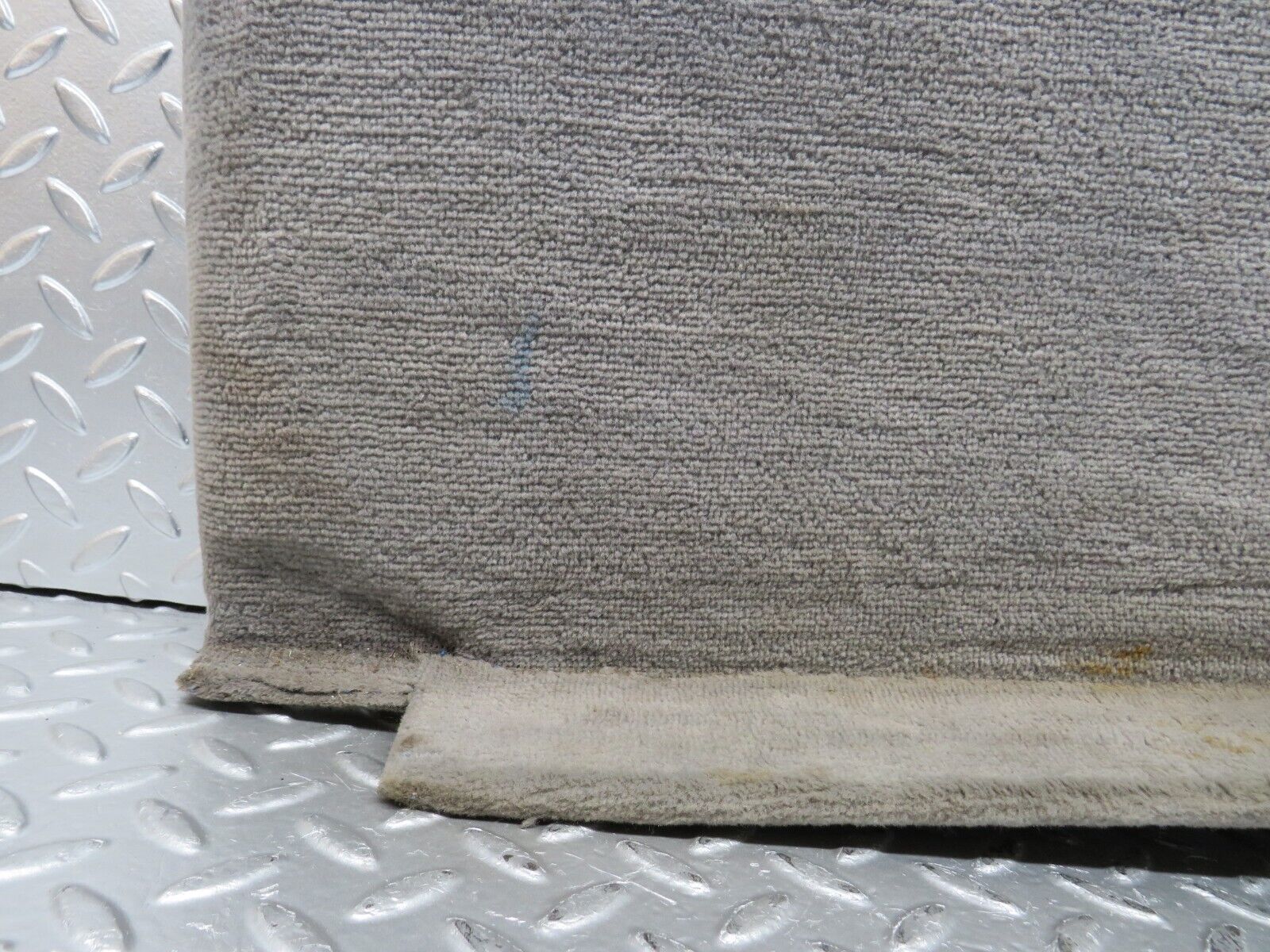 31189 Mercedes-Benz S124 220TE Wagon Trunk Side Panel Cover Left Grey