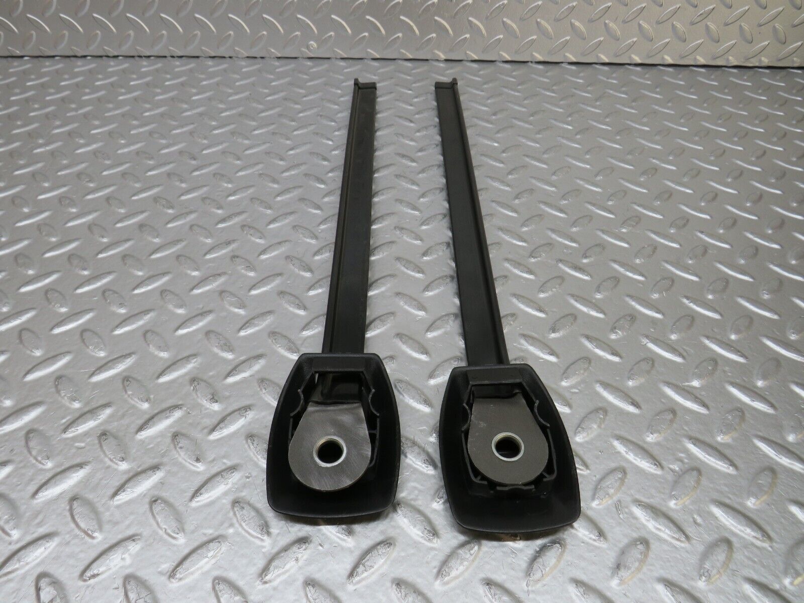 26685 Mercedes-Benz C124 220CE Seat Belt Runner With Cover Pair 1249193520