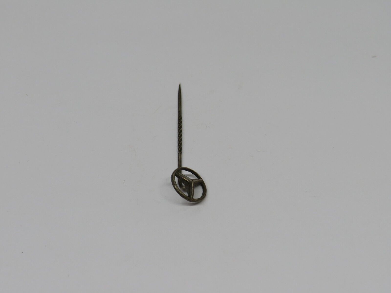37506 Mercedes-Benz Vintage Lapel Pin Badge