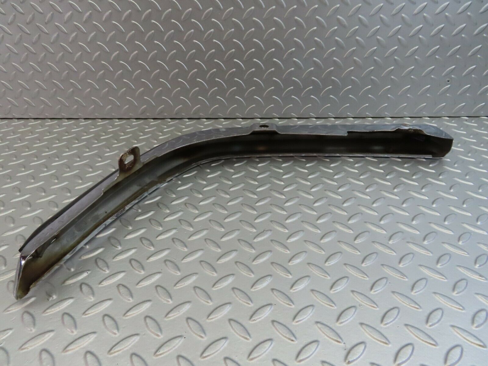 7326 Mercedes-Benz W116 450SE Front Right Upper Bumper Chrome