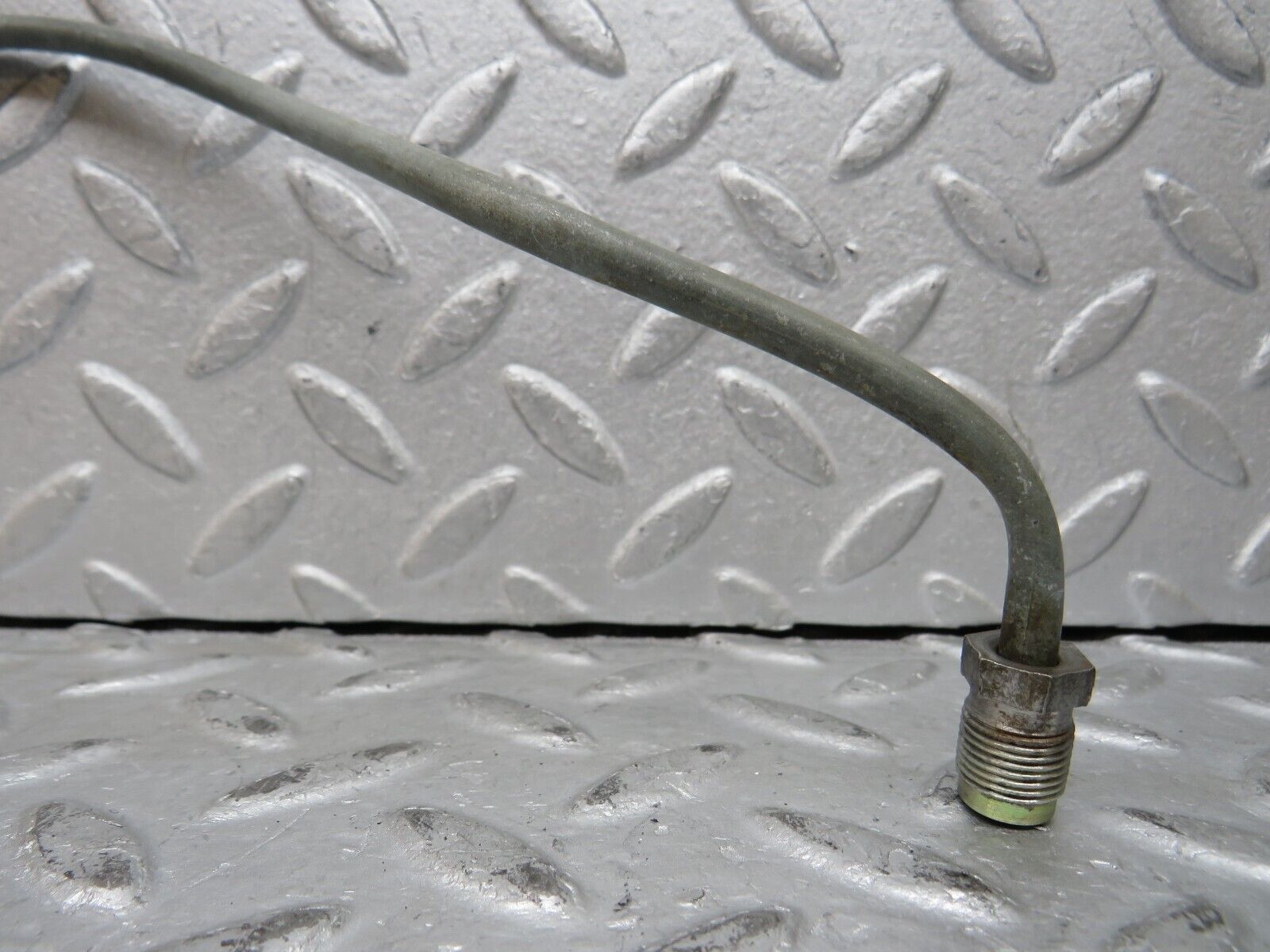 37723 Mercedes-Benz W108 280S Clutch Cylinder Pipe Line