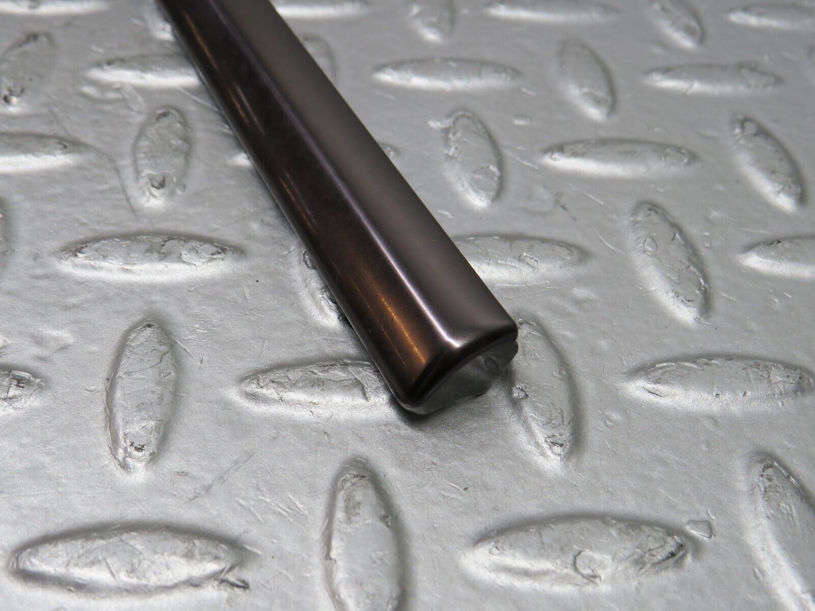 37891 Mercedes-Benz A124 320E Cabriolet Left Door Window Moulding Trim