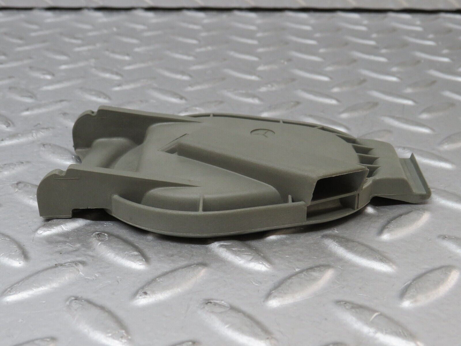 36379 Mercedes-Benz W126 420SE Headlight Lid Cover