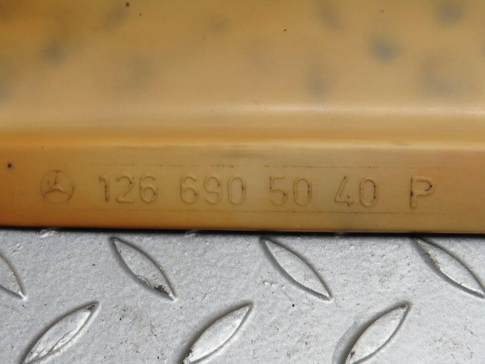 21810 Mercedes-Benz W126 300SE Side Skirt Right Side 1266905040