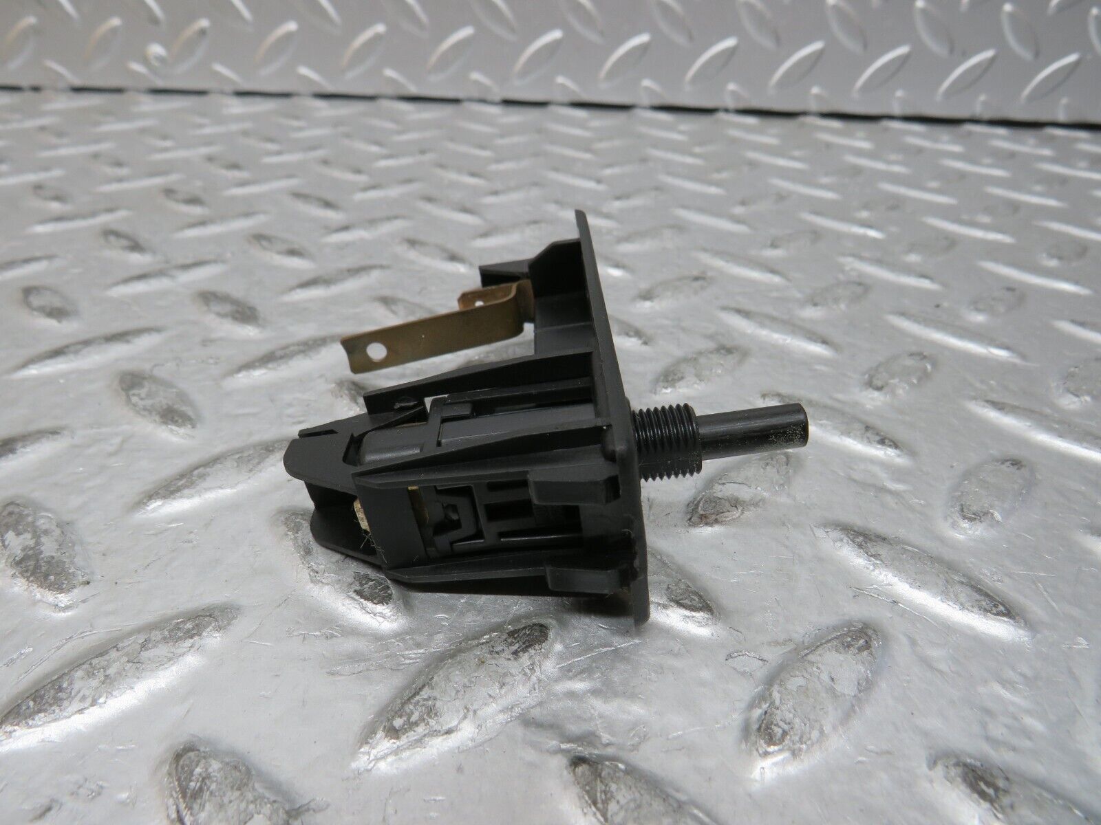 28818 Mercedes-Benz W123 230E Trunk Boot Light Switch 2018200211