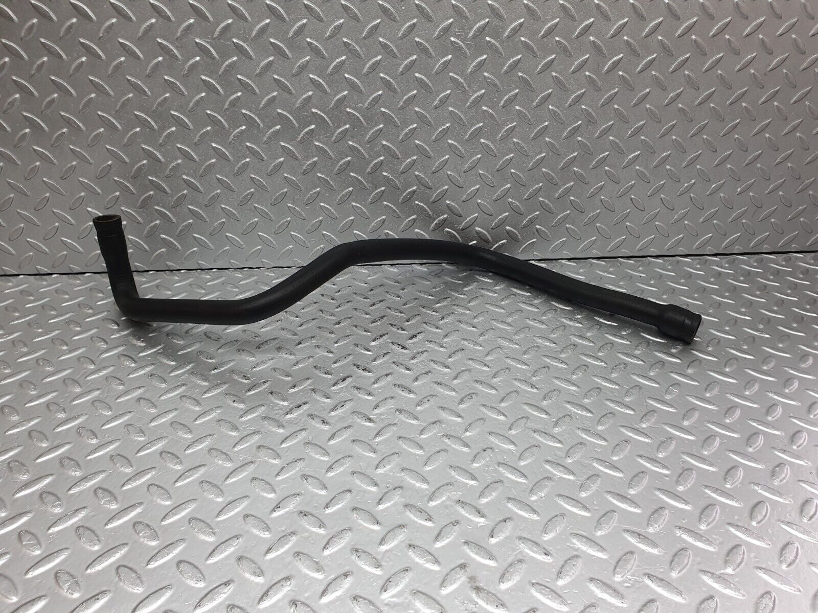 41173 Mercedes-Benz W126 300SE Heater Hose Pipe 12650113082