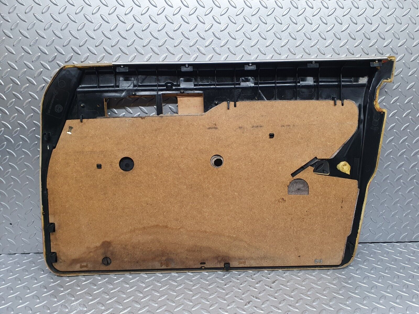 41121 Mercedes-Benz W126 300SE Front Left Door Card Beige 1267270170