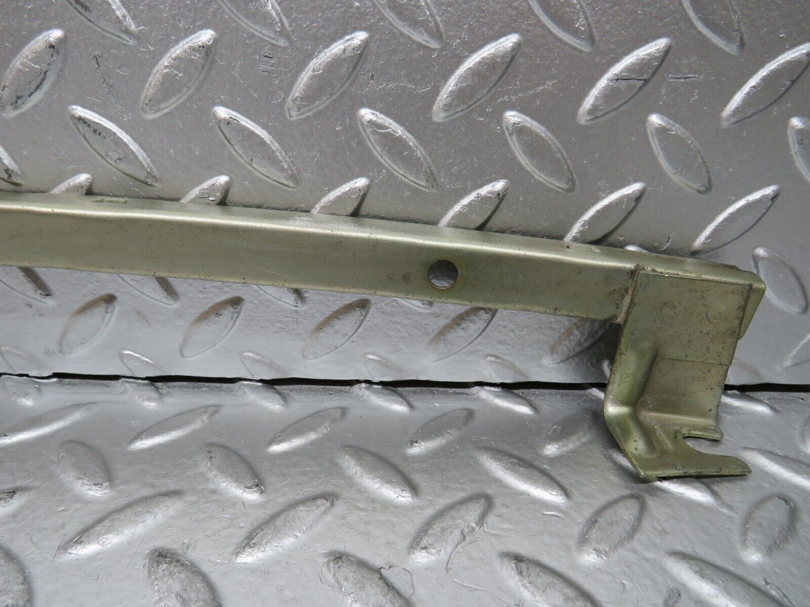 26977 Mercedes-Benz W123 240D Rear Left Door Window Channel