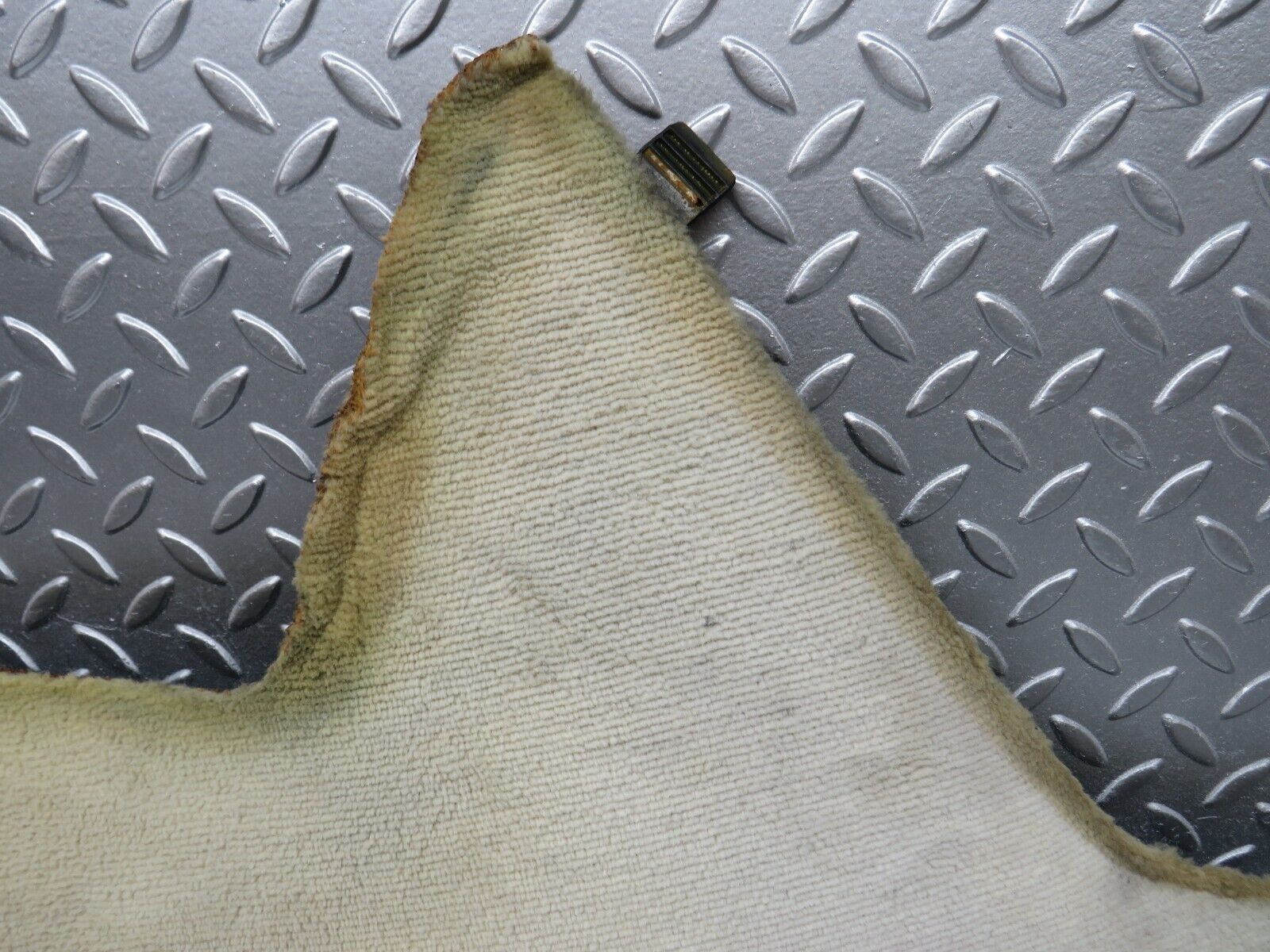 34382 Mercedes-Benz C126 380SEC Coupe Centre Console Carpet Left 1266831125