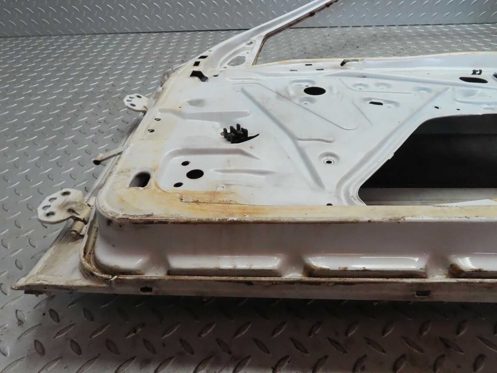 16208 Mercedes-Benz W124 260E Front Right Door