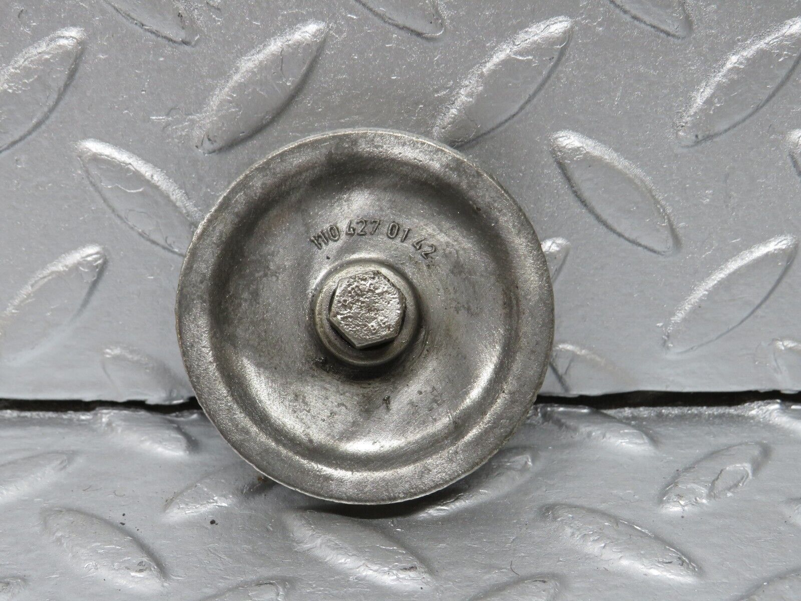 40318 Mercedes-Benz W110 230 Handbrake Cable Pulley 1104270142