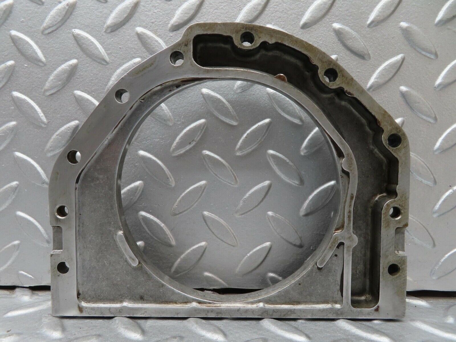 16538 Mercedes-Benz C107 350SLC Coupe Crankshaft Rear Sealing Cover 1160110608