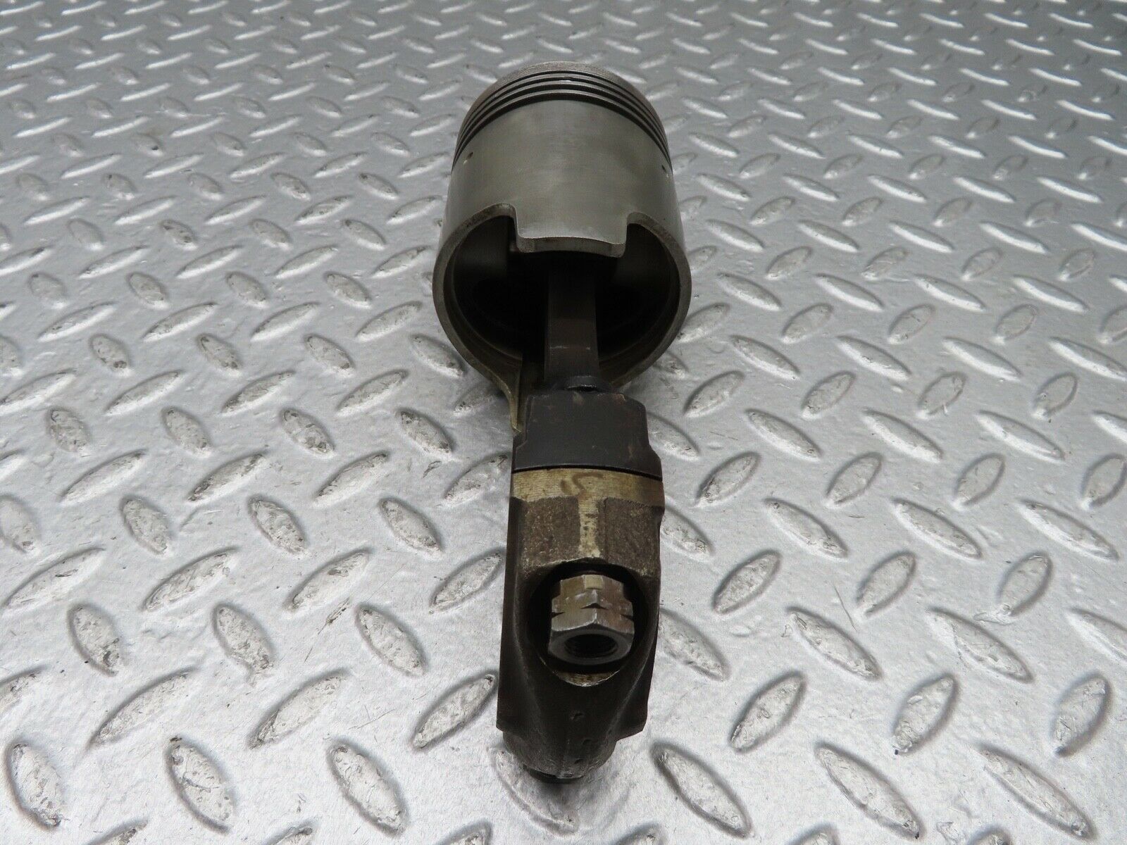 18464 Mercedes-Benz W111 220SE Coupe Piston With Connecting Rod 80.720 mm