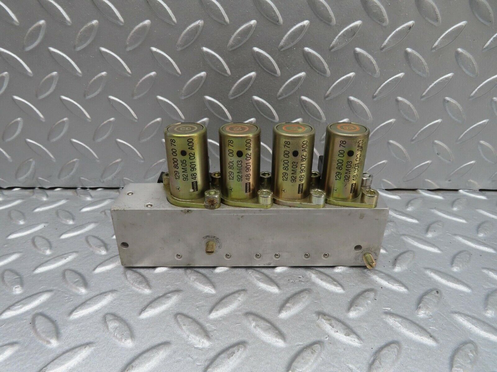 11962 Mercedes-Benz R129 300SL Coupe Left Roof Hydraulic Valve 1298000178