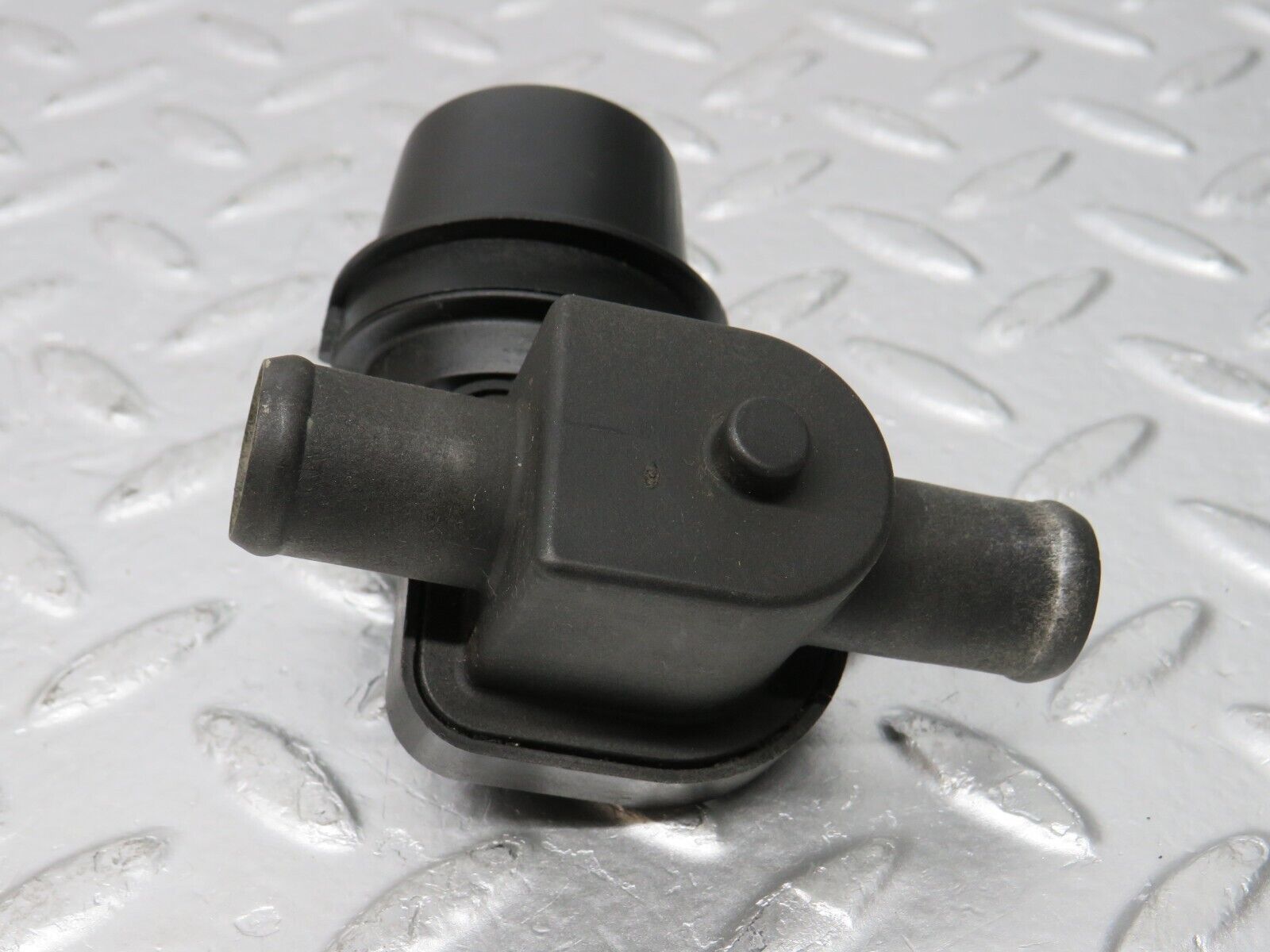 31627 Mercedes-Benz W201 190LE 1.8L Heater Control Valve