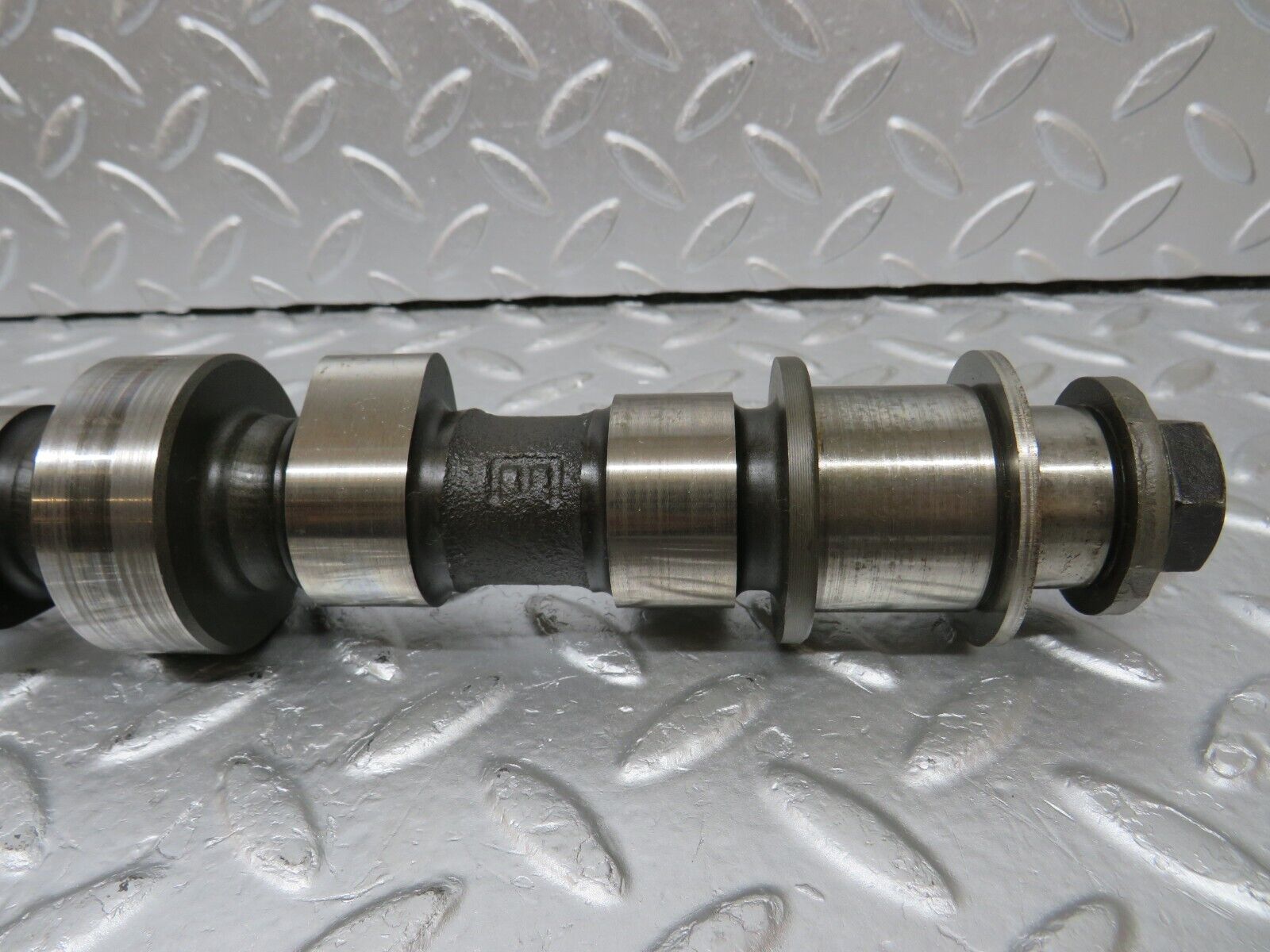 34534 Mercedes-Benz C126 380SEC Coupe Camshaft Left Side 11710