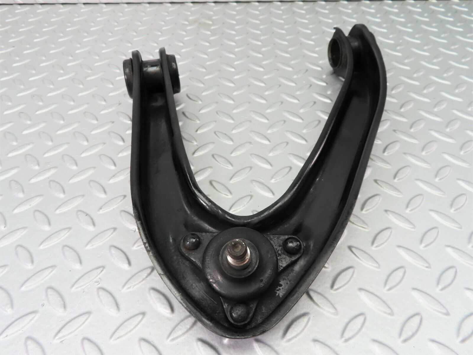 7213 Mercedes-Benz C107 350SLC Coupe Upper Control Arm Left