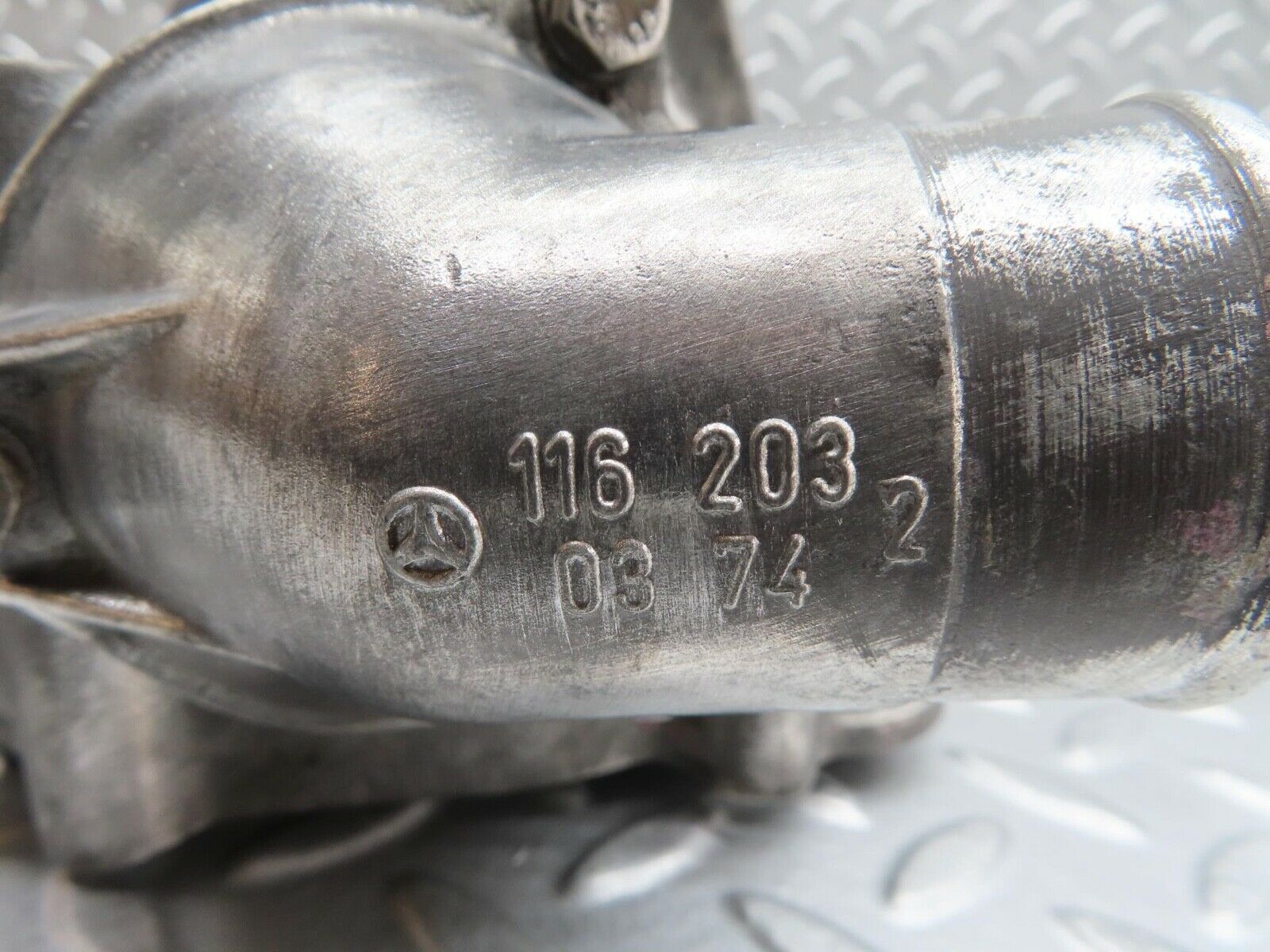 14361 Mercedes-Benz W116 350SE Water Pump With Thermostat Housing 1172010201 1162030374