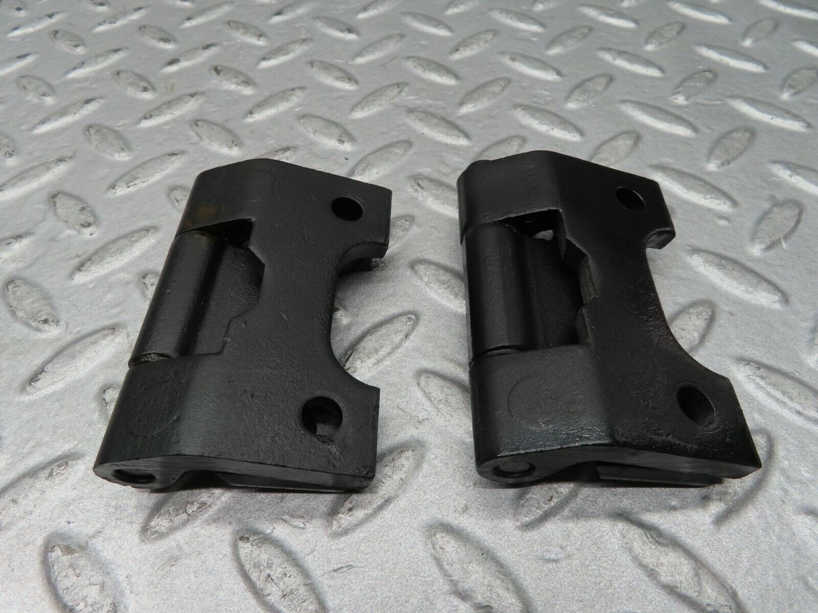 16698 Mercedes-Benz C107 380SLC Right Door Hinges