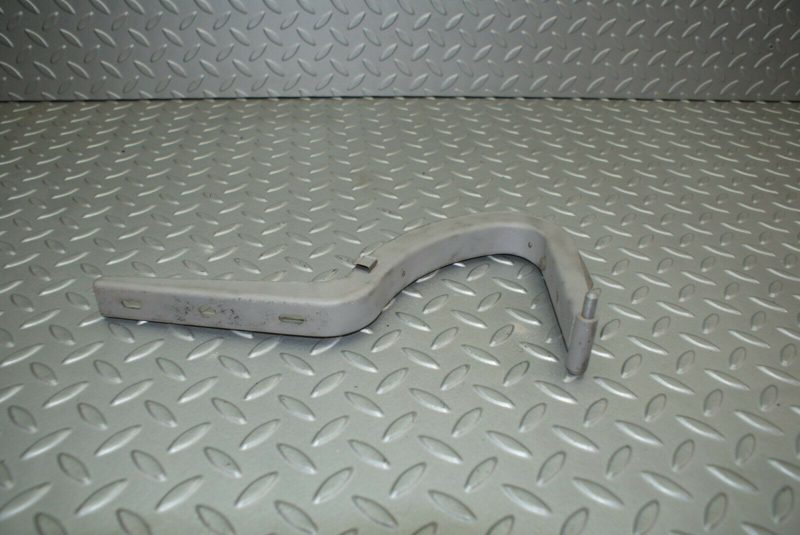 2709 Mercedes-Benz C107 350SLC Coupe Coupe Trunk Lid Hinges Right Side