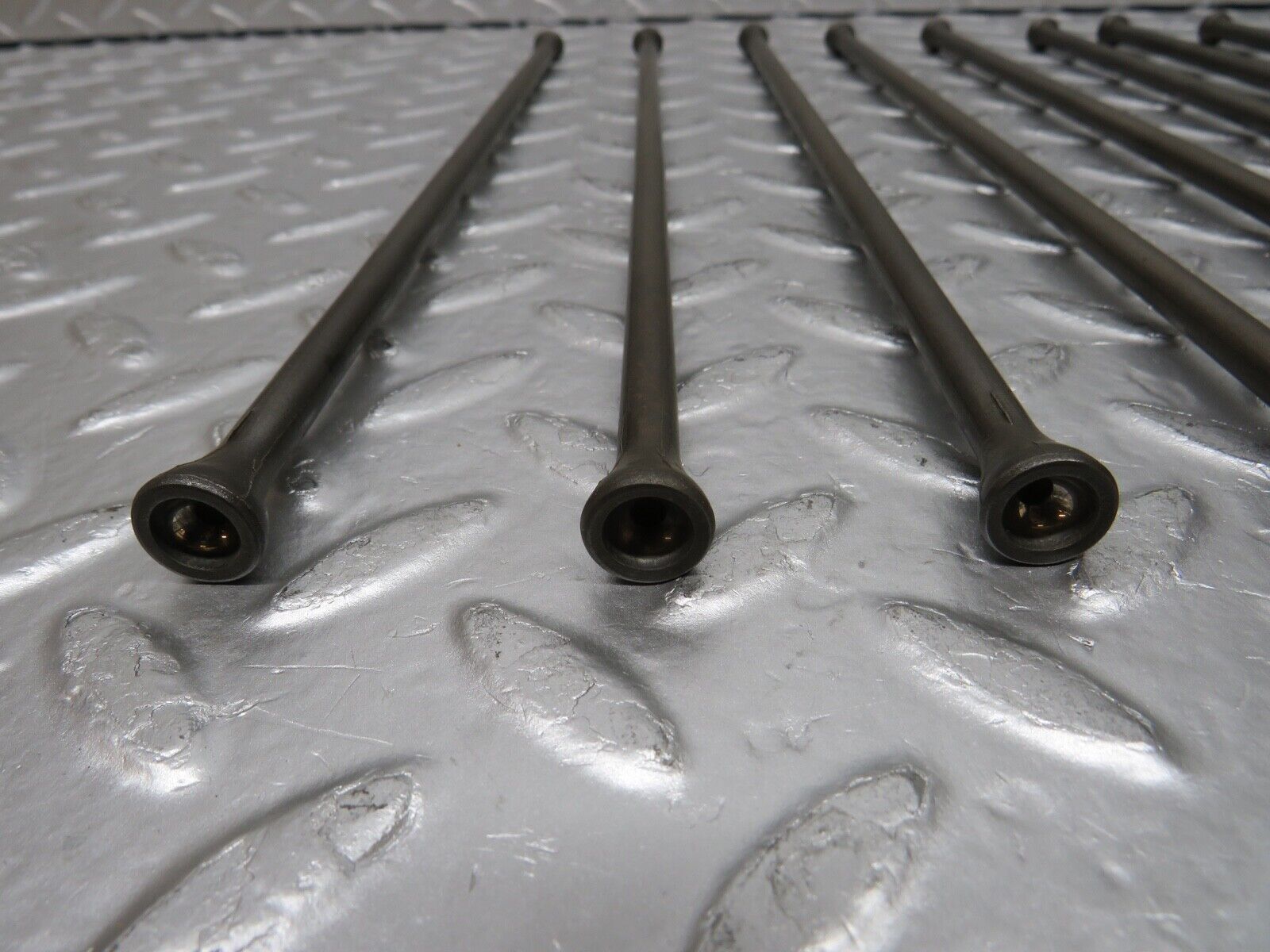 0355 Mercedes-Benz W120 180D Ponton Rocker Arm Push Rod