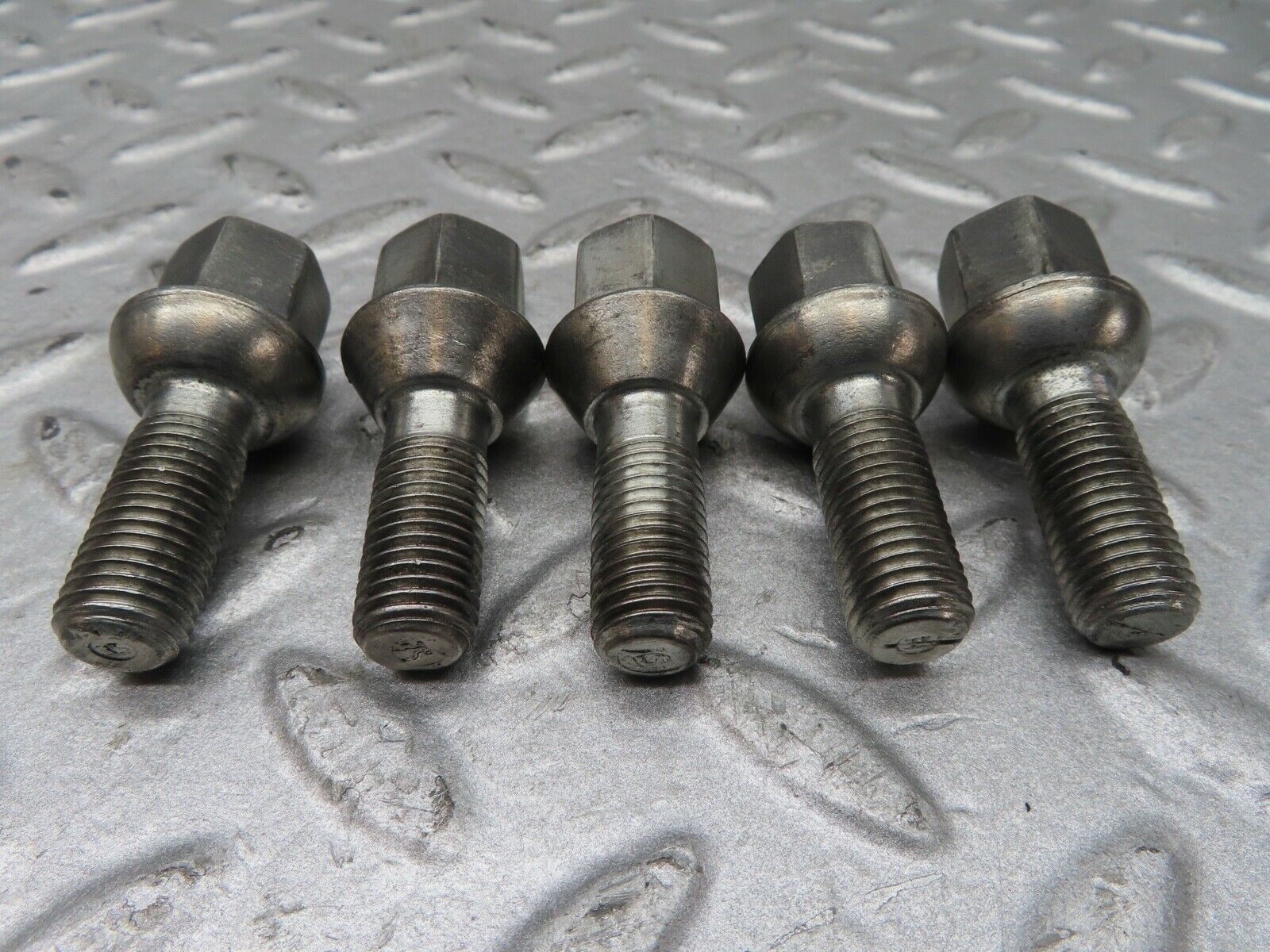 16782 Mercedes-Benz 5x Alloy Wheel Lug Bolt M12x1.5