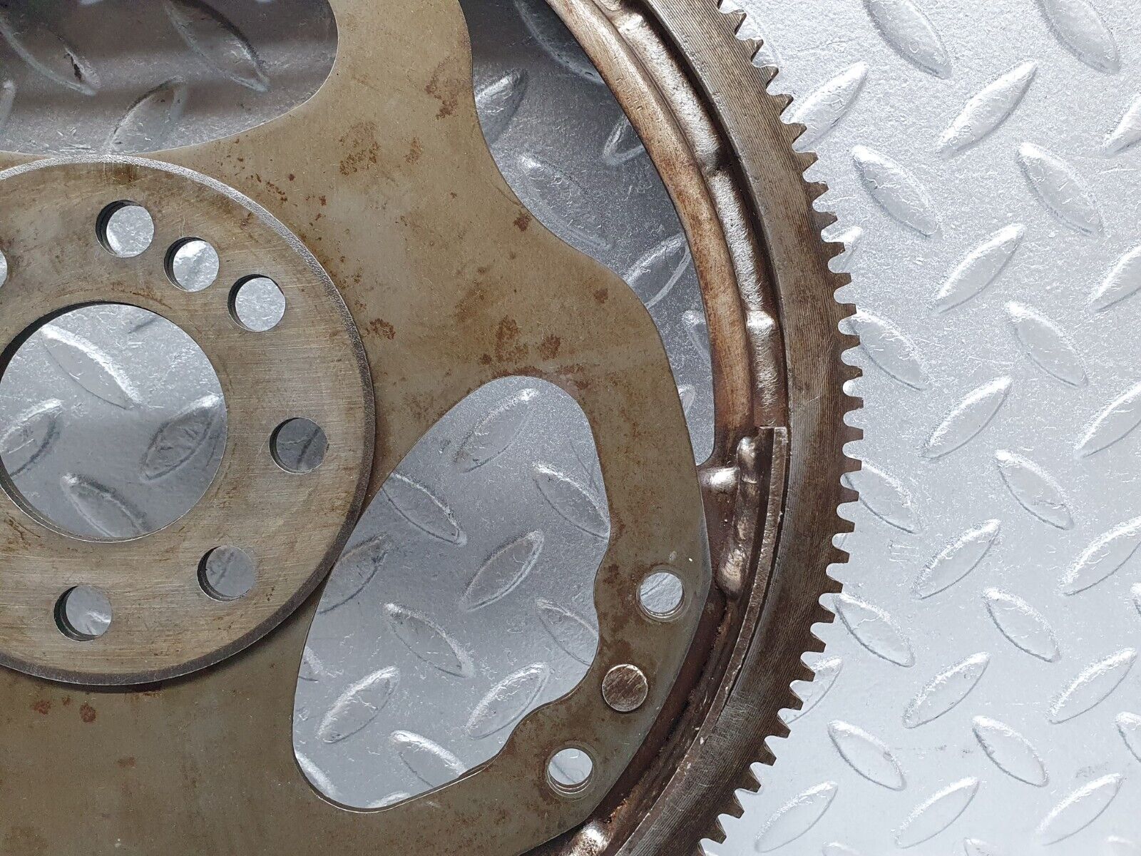 41203 Mercedes-Benz W126 300SE Flywheel Starter Ring With Bolts 1020320606