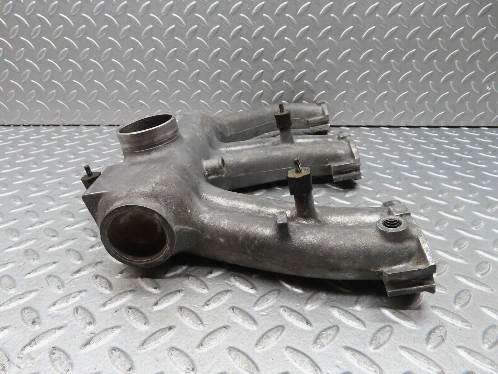 19177 Mercedes-Benz W123 300D Air Intake Manifold 6171410301