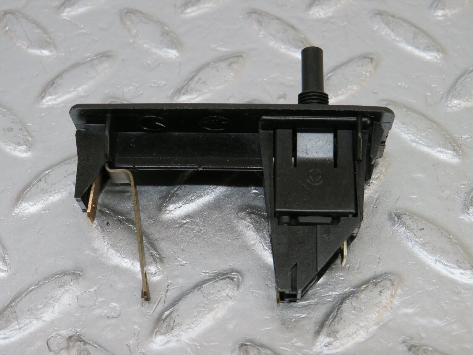 34308 Mercedes-Benz C126 380SEC Trunk Boot Light Switch 1158202511 0008213152