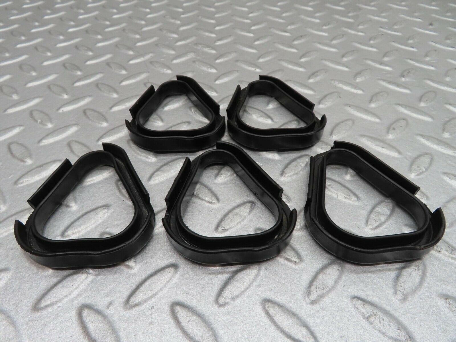 16120 Mercedes-Benz W123 280E Valve Cover Gasket Set 1100160721