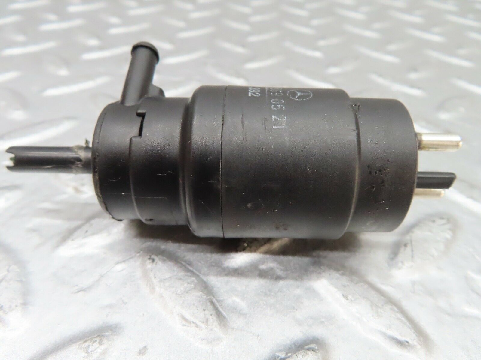 20046 Mercedes-Benz R129 300SL Coupe Windscreen Washer Pump 1248690521