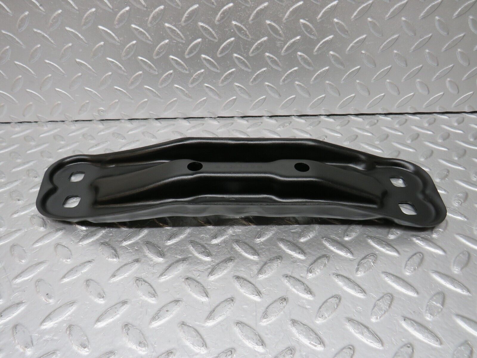 34823 Mercedes-Benz W210 320E Gearbox Mount Bracket 2102421201