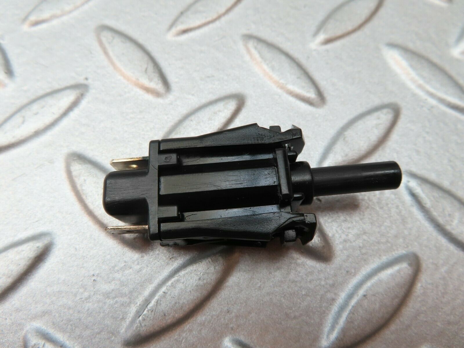 4206 Mercedes-Benz V123 240D LWB Door Contact Switch 0015458714