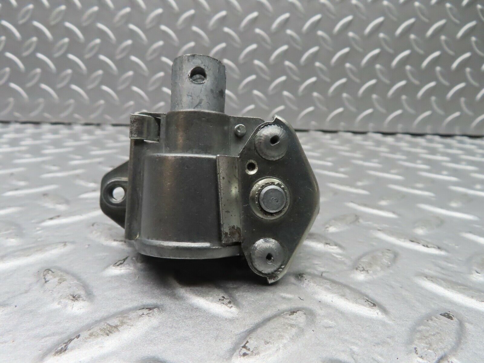 20275 Mercedes-Benz W114 280CE Coupe Vent Window Regulator Right Side