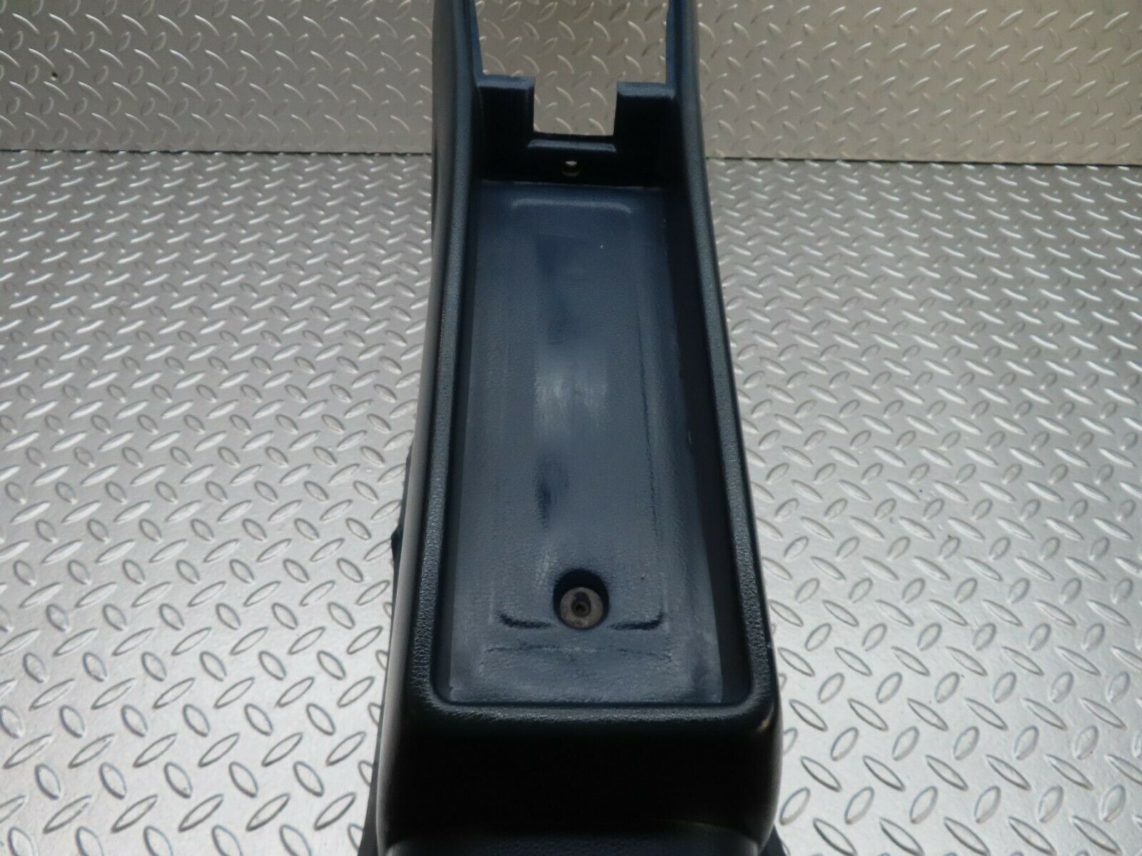 18016 Mercedes-Benz W123 200 Centre Console Blue