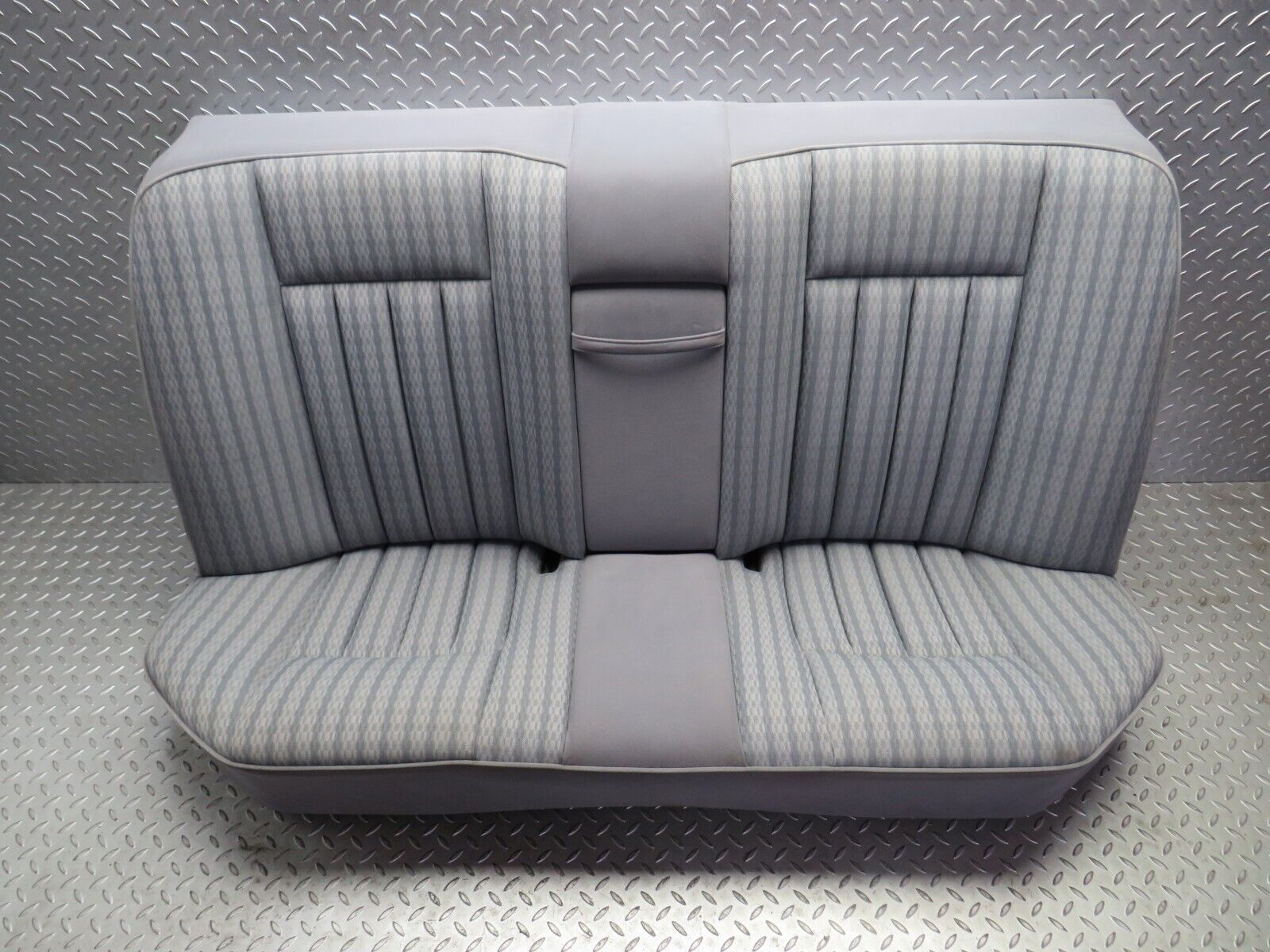 30325 Mercedes-Benz W124 230E Rear Seat 1249202216