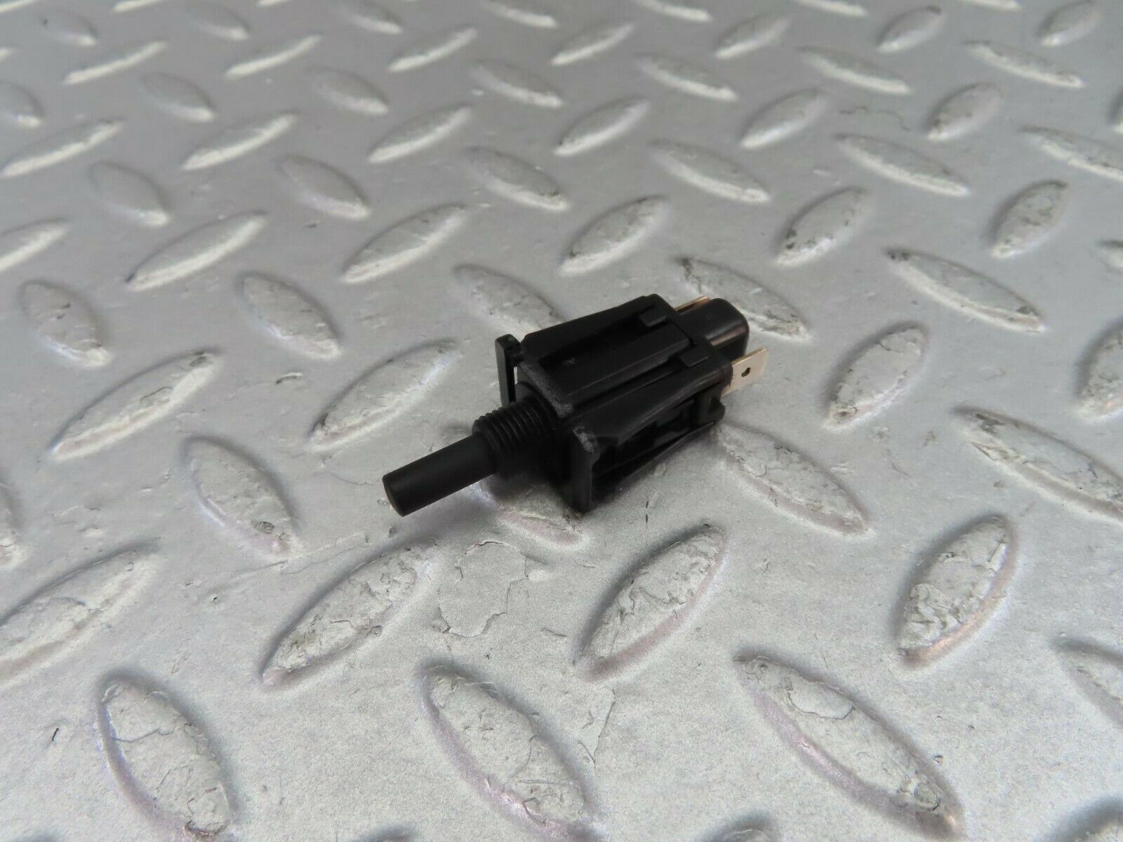 9366 Mercedes-Benz C124 300CE Coupe Door Contact Switch 2018201110