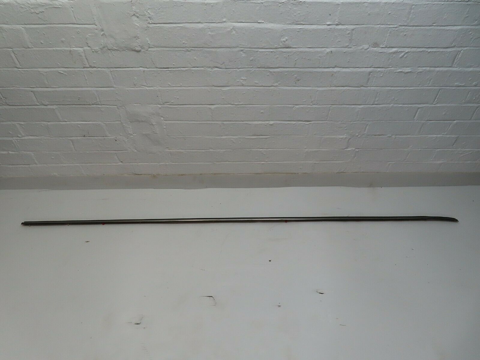 4827 Mercedes-Benz W114 280CE Coupe Centre Fender Wing Chrome Trim Rear Right