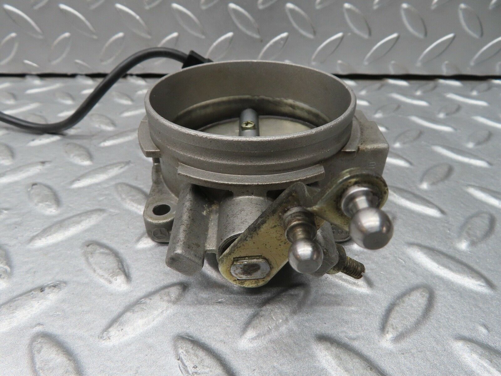 17315 Mercedes-Benz R129 300SL Coupe Throttle Body Valve With Switch