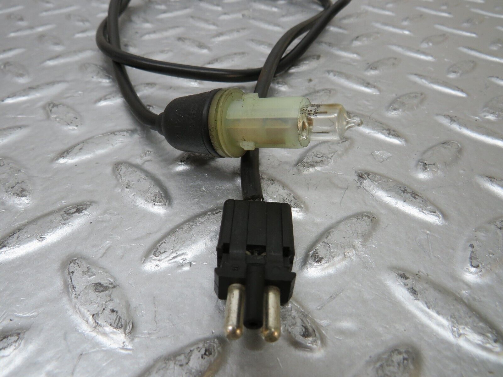 26003 Mercedes-Benz W124 280E Front Wing Indicator Cable Wire 1249971881