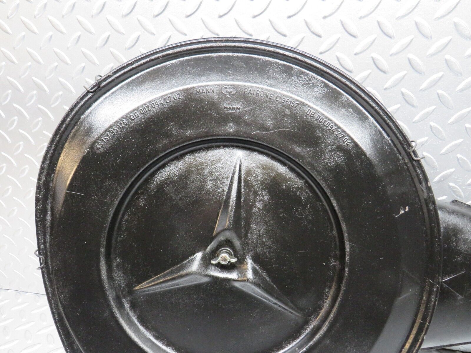 0850 Mercedes-Benz C107 350SLC Coupe Air Filter Housing 4515785126