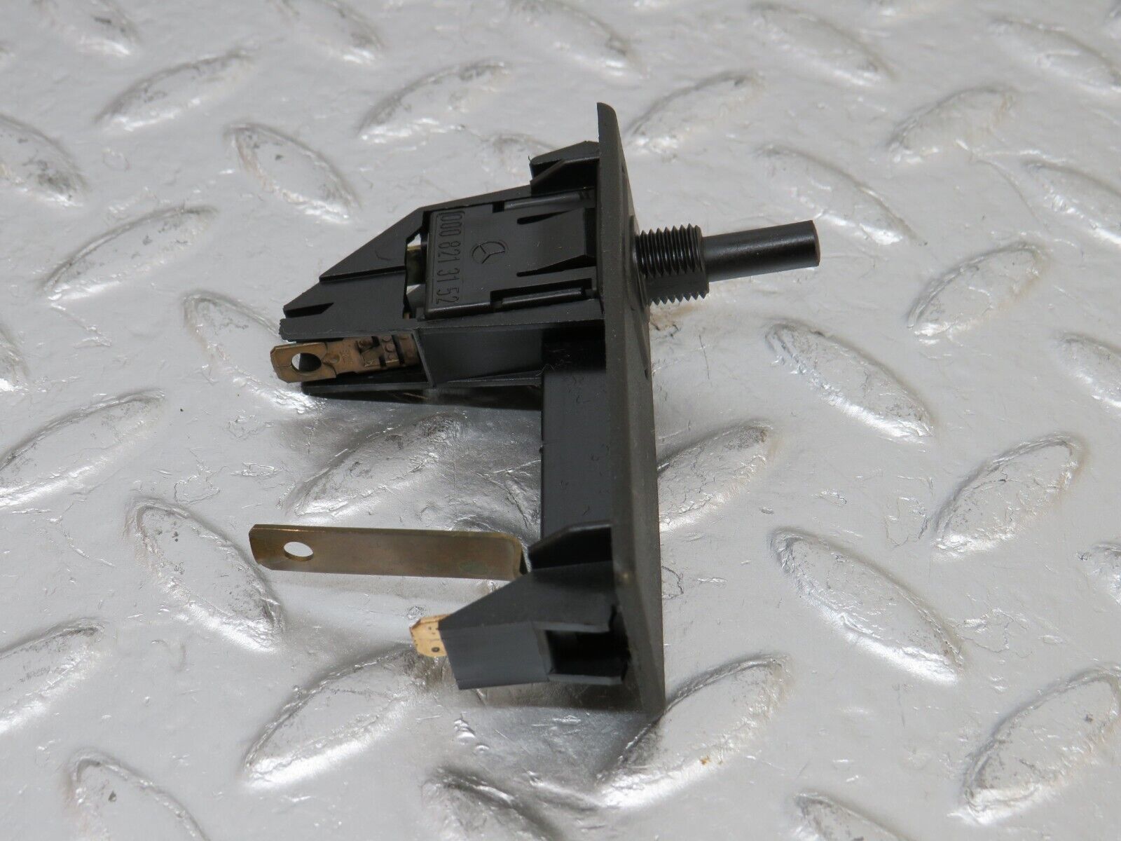 34308 Mercedes-Benz C126 380SEC Trunk Boot Light Switch 1158202511 0008213152