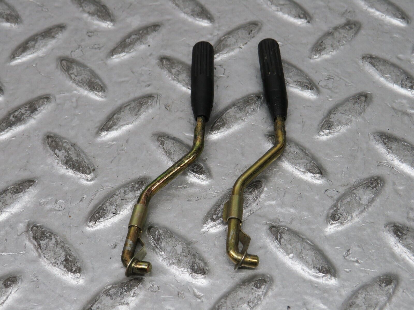 28874 Mercedes-Benz W123 230E Front Door Lock Knob Pair