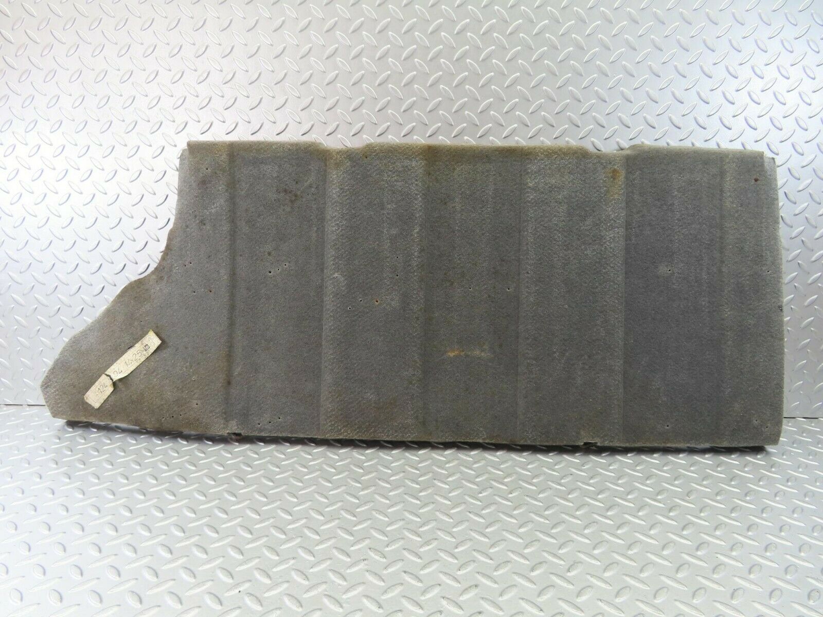 9494 Mercedes-Benz C124 300CE Coupe Fuel Tank Cover Plate 1246941425