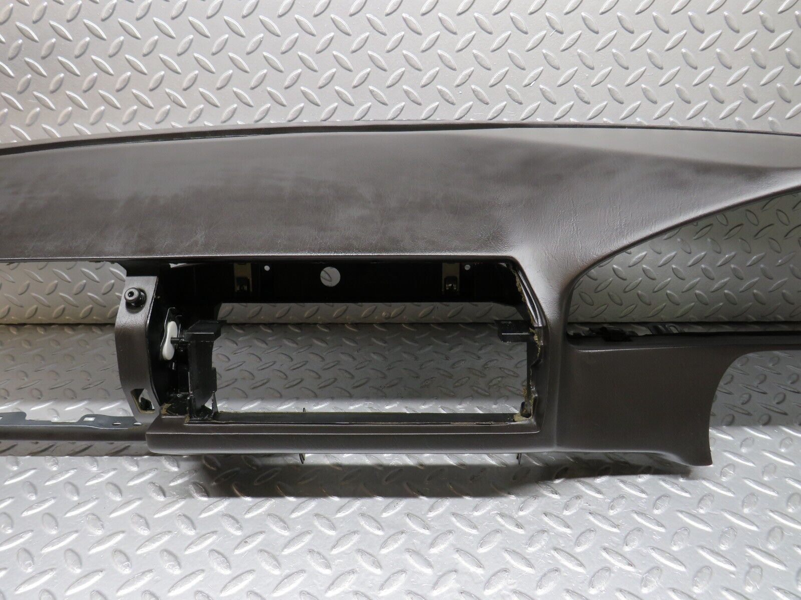 38610 Mercedes-Benz R129 280SL Coupe Dashboard Black