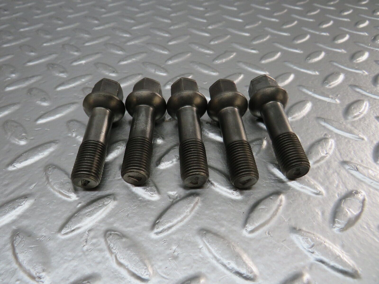 24921 Mercedes-Benz 5x Alloy Wheel Lug Bolt M12x1.5