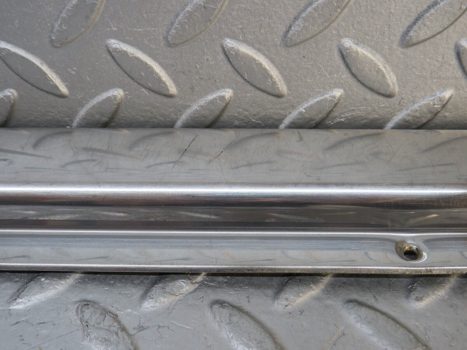 37390 Mercedes-Benz W109 300SEL Front Right Door Sill Chrome