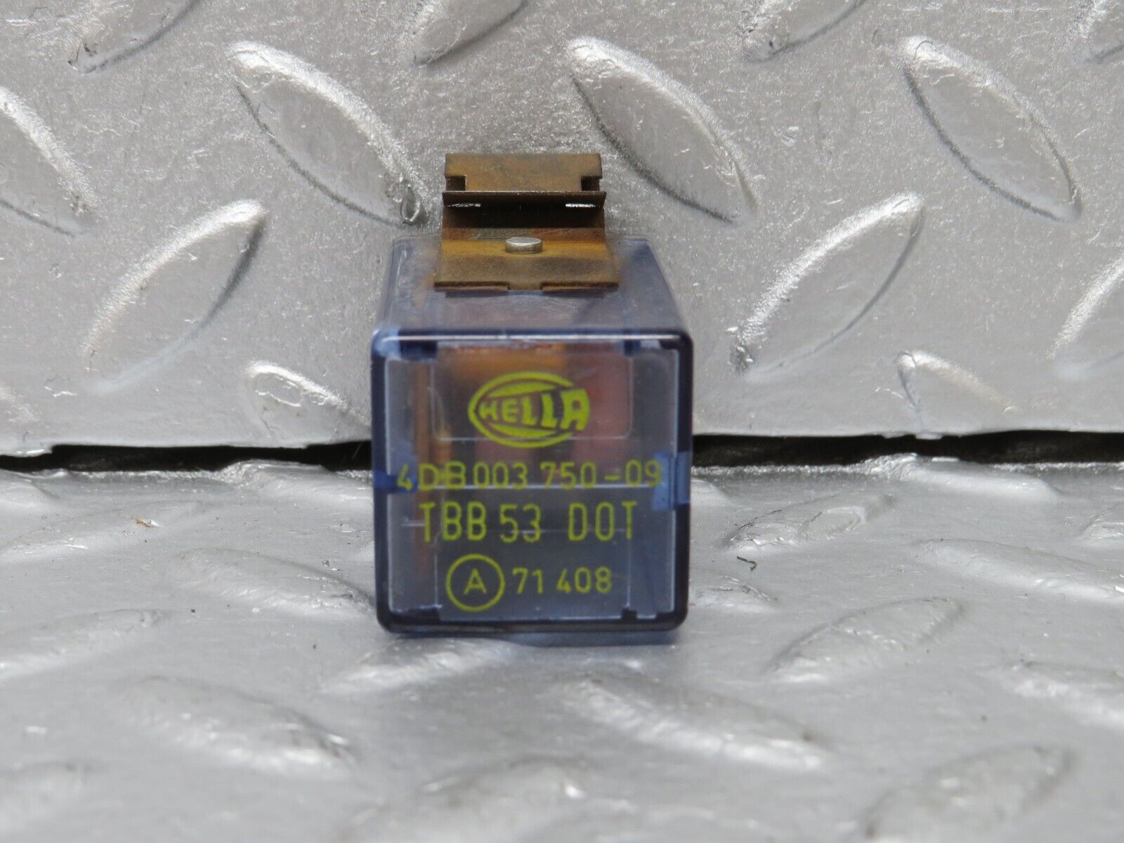 40315 Mercedes-Benz W110 230 Flasher Relay Hella 4DB003750-09