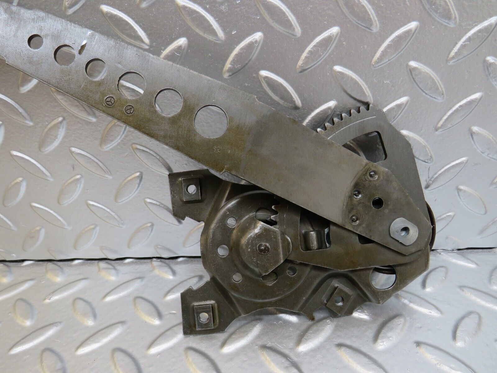 25455 Mercedes-Benz W123 200 Rear Right Manual Window Regulator